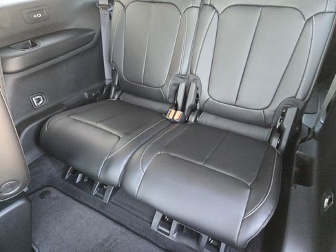 New 2025 Jeep Grand Cherokee L Limited w/ Black Appearance Package image 21