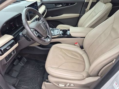 Used 2022 Lincoln Nautilus Reserve AWD/4WD image 12