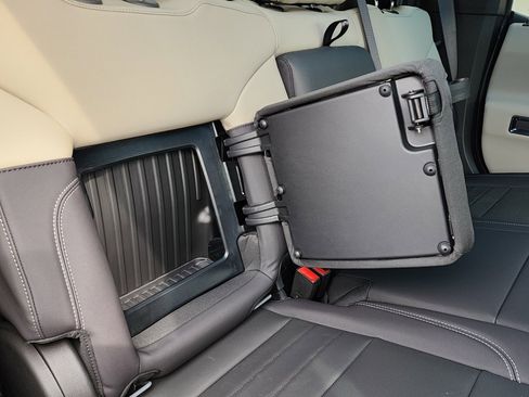 New 2026 GMC Hummer EV 4x4 Crew Cab image 52