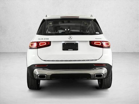 Used 2023 Mercedes-Benz GLB 250 4MATIC image 7