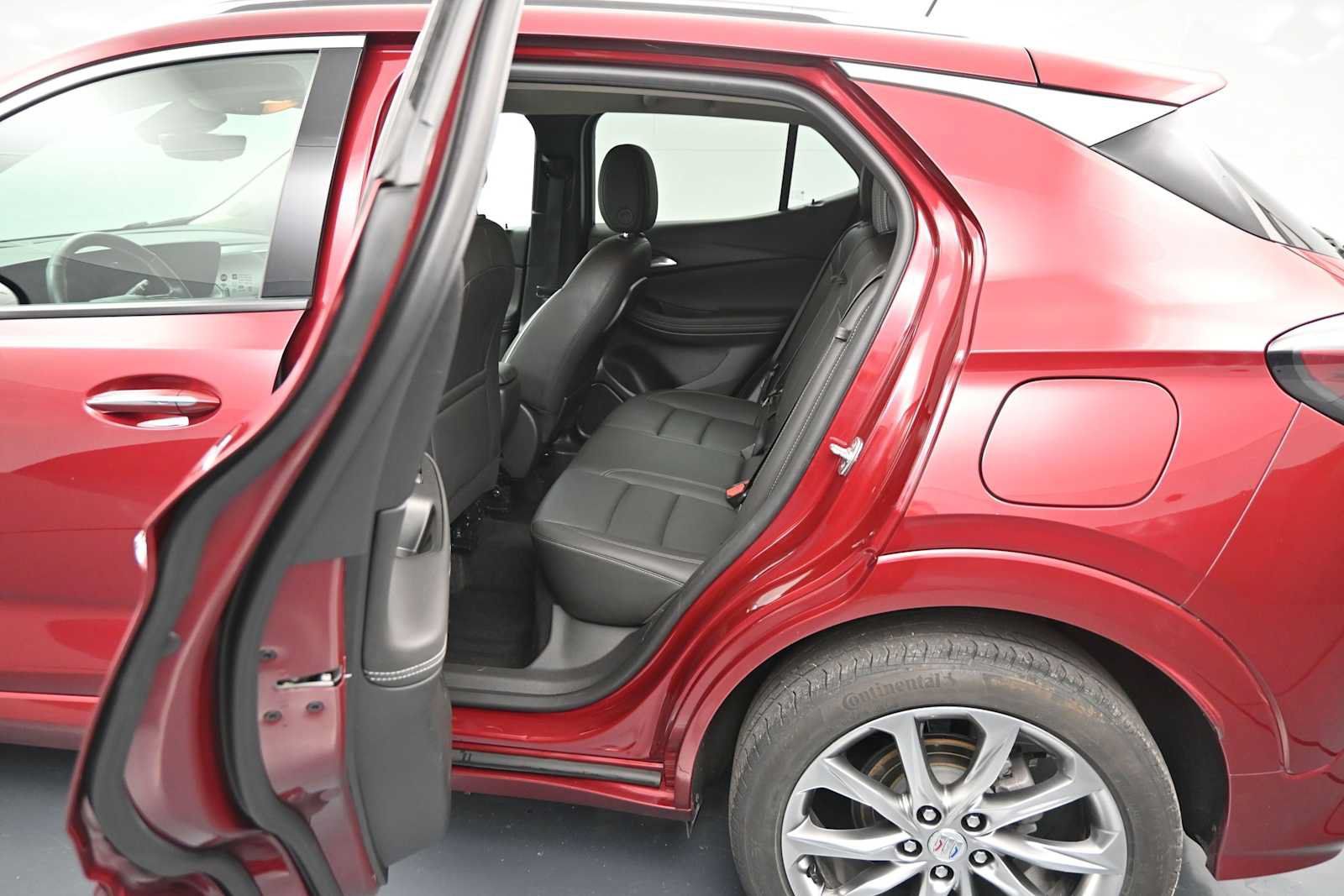 Used 2024 Buick Encore GX Avenir w/ Avenir Technology Package AWD/4WD image 8