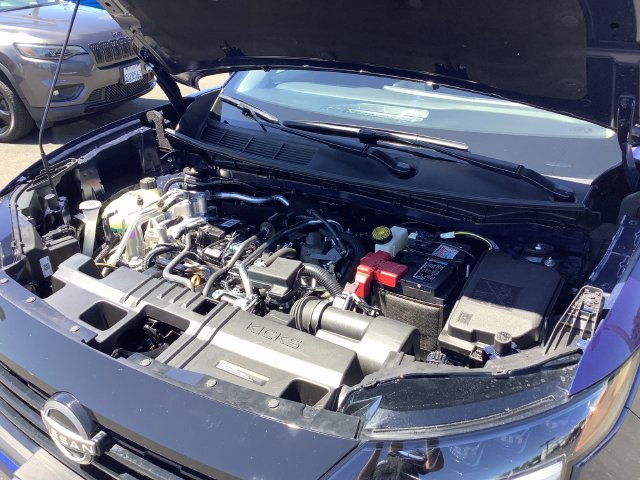 Used 2025 Nissan Kicks SR w/ Illumination Package AWD/4WD image 41