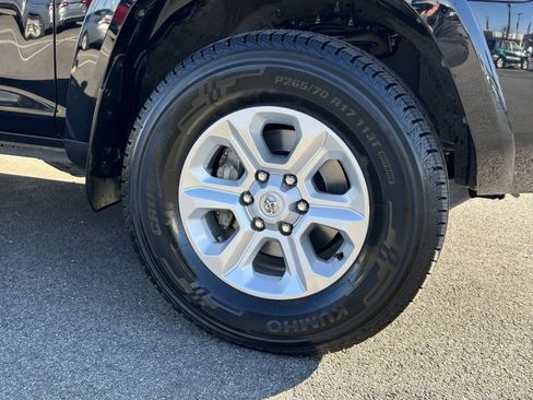 Used 2024 Toyota 4Runner SR5 image 10