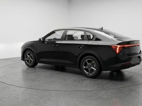 Used 2025 Kia K4 LXS image 6