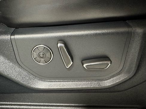 Used 2020 Ford F250 Platinum w/ FX4 Off-Road Package image 14