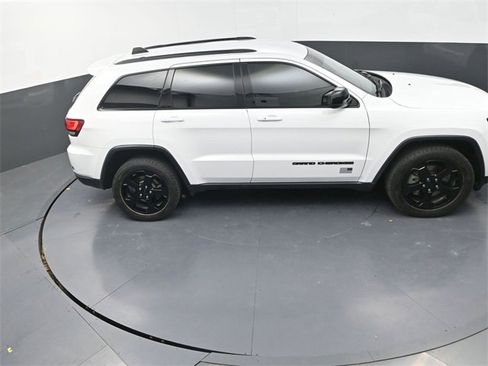 Used 2021 Jeep Grand Cherokee Freedom Edition image 16