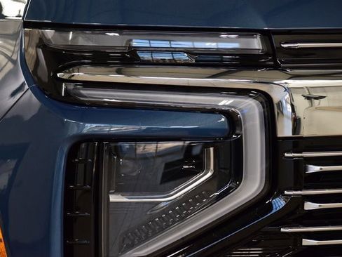 New 2026 Chevrolet Suburban Premier w/ Sun And Tow Package image 12