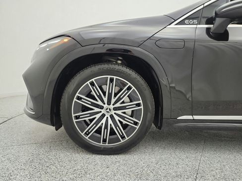 Certified 2023 Mercedes-Benz EQS 580 4MATIC SUV image 17