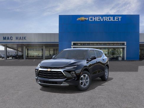 New 2026 Chevrolet Blazer LT FWD image 8