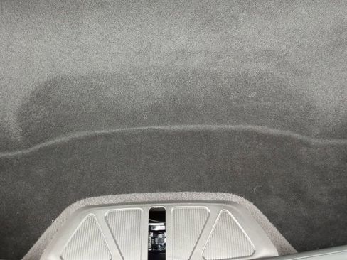 Used 2021 Chevrolet Corvette Stingray Premium Conv w/ Z51 Performance Package image 11