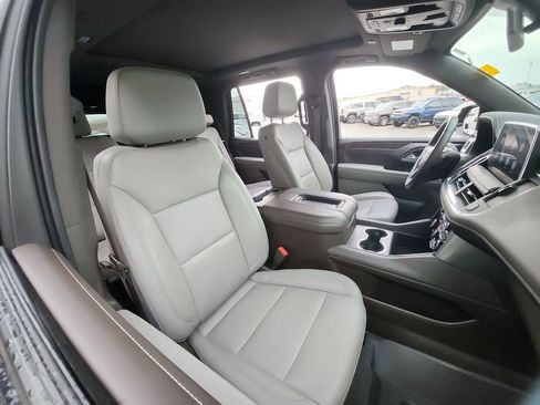 Used 2021 Chevrolet Tahoe Z71 image 33