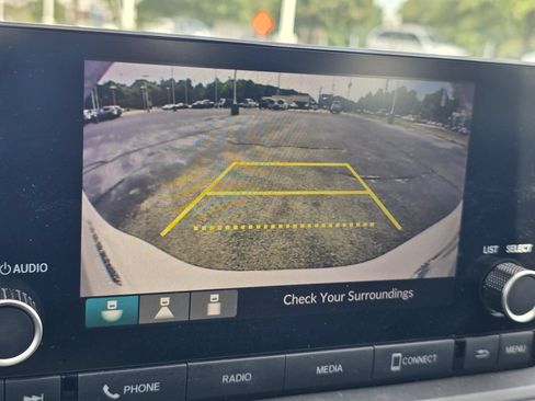 Used 2023 Honda Accord EX image 18