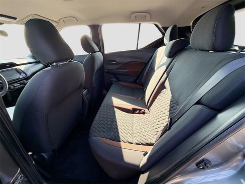 Used 2021 Nissan Kicks SR w/ Exterior Package image 22