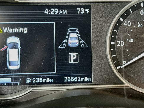 Used 2025 Nissan Versa SV FWD image 18