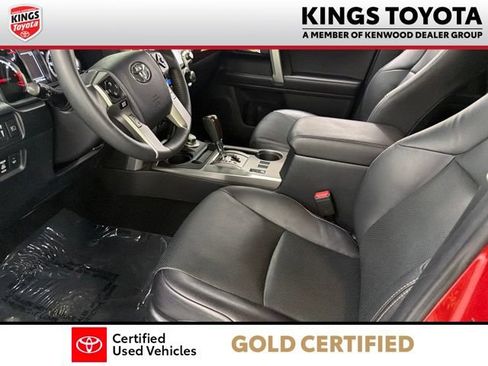 Used 2022 Toyota 4Runner Limited AWD/4WD image 19