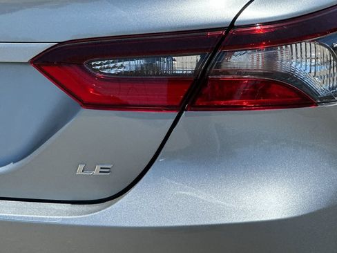 Used 2021 Toyota Camry LE w/ Convenience Package FWD image 24