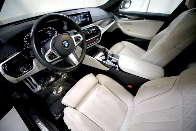 Used 2020 BMW M550i xDrive w/ Executive Package AWD/4WD image 6