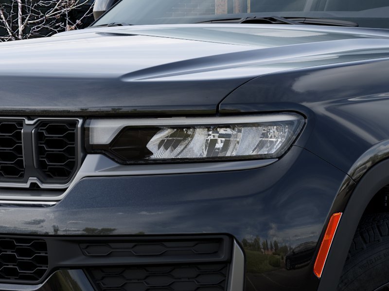 New 2026 Jeep Grand Cherokee Altitude RWD image 10