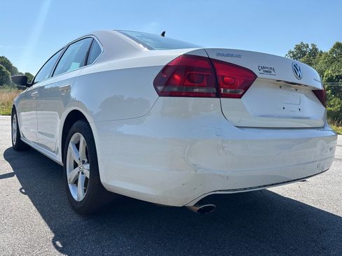 Used 2012 Volkswagen Passat 2.5 SE FWD image 3