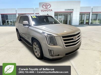 Used 2016 Cadillac Escalade Luxury