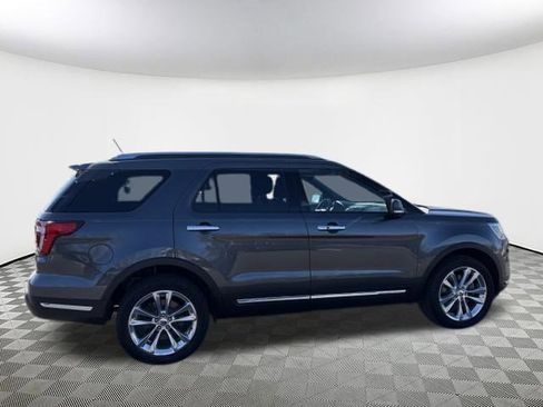 Used 2018 Ford Explorer Limited w/ Equipment Group 301A image 8