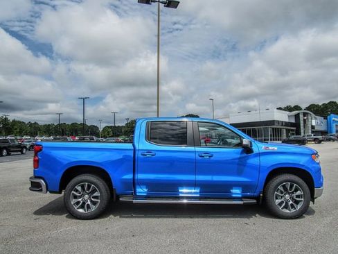 New 2026 Chevrolet Silverado 1500 LT w/ Z71 Off-Road Package image 3