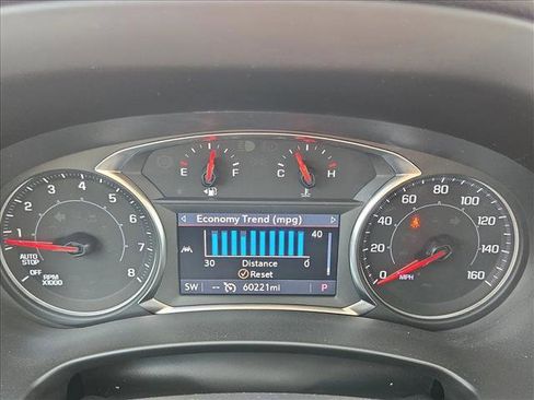 Used 2024 GMC Terrain SLT image 11