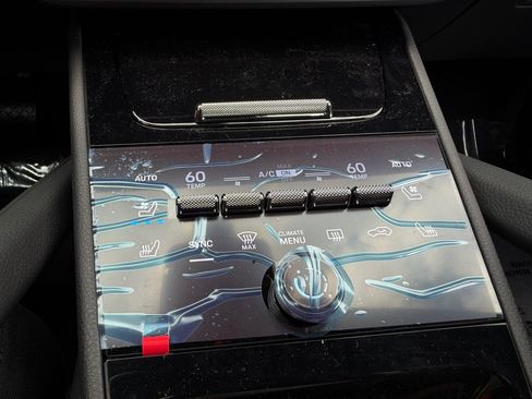 New 2026 Porsche Cayenne AWD/4WD image 30