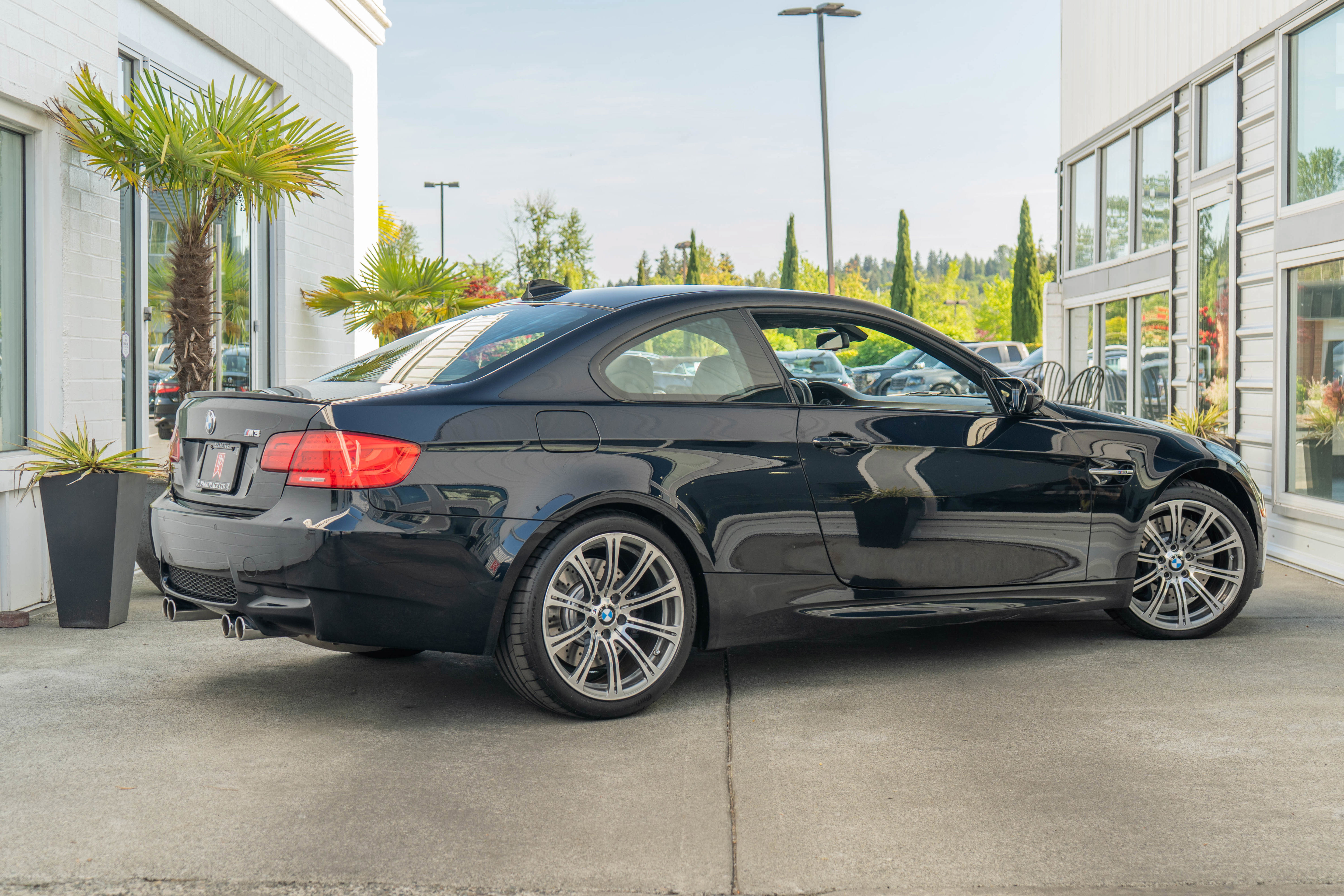 Used 2011 BMW M3 Coupe RWD image 7