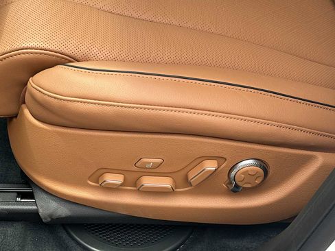 New 2026 Genesis GV80 2.5T Prestige AWD/4WD image 10