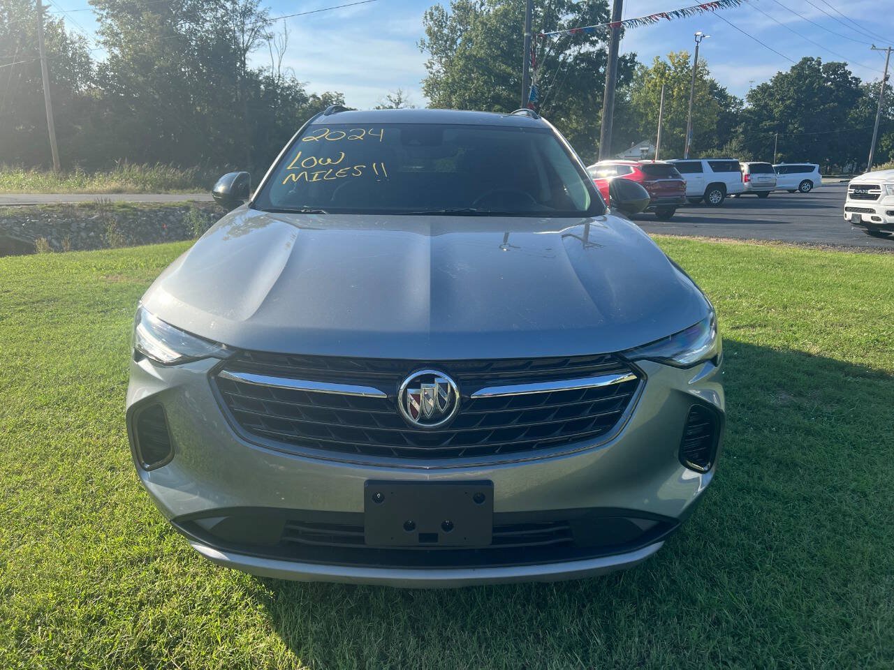 Used 2023 Buick Envision Preferred FWD image 9