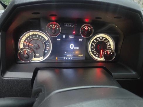 Used 2015 RAM 1500 Laramie w/ Convenience Group AWD/4WD image 18
