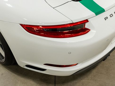 Used 2019 Porsche 911 Carrera T RWD image 24