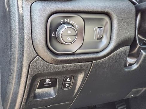 Used 2025 RAM 1500 Big Horn AWD/4WD image 8