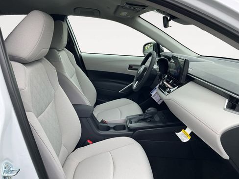 New 2026 Toyota Corolla Cross LE AWD/4WD image 15