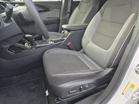 Used 2022 Chevrolet TrailBlazer LT w/ Convenience Package image 30