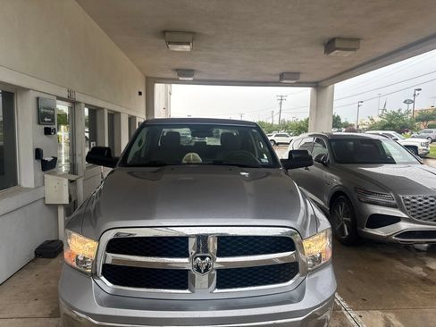Used 2022 RAM 1500 Classic SLT w/ Trailer & Traction Group RWD image 2