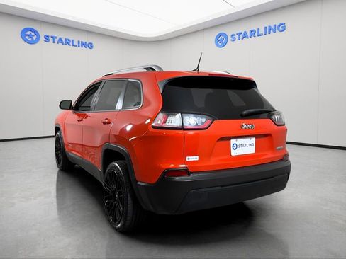 Used 2021 Jeep Cherokee Latitude FWD image 7