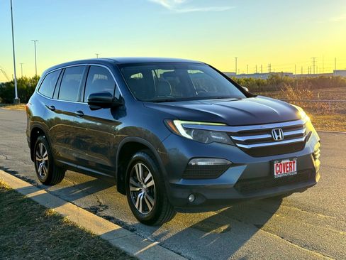 Used 2018 Honda Pilot EX image 4