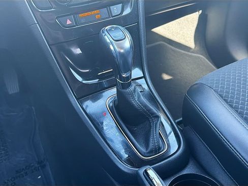 Used 2022 Buick Encore Preferred w/ Safety Package AWD/4WD image 17