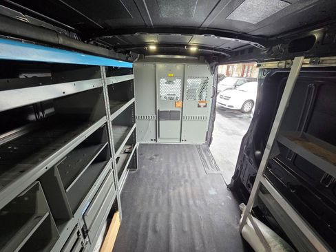 Used 2015 Ford Transit 250 148 Medium Roof RWD image 16