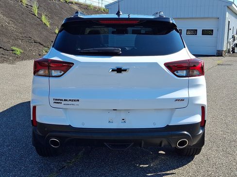 Used 2023 Chevrolet TrailBlazer RS w/ Sun and Liftgate Package AWD/4WD image 5