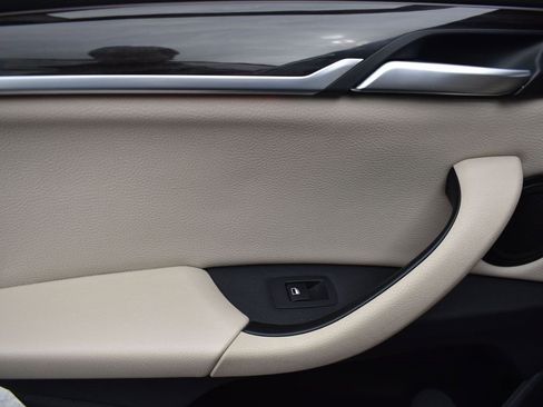 Used 2018 BMW X1 xDrive28i w/ Convenience Package image 24