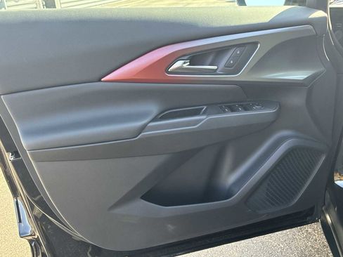 Certified 2024 Chevrolet Equinox EV RS image 22