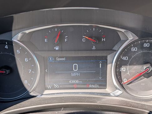 Used 2024 Chevrolet Equinox RS image 27