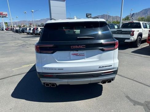 Used 2024 GMC Acadia Elevation AWD/4WD image 9