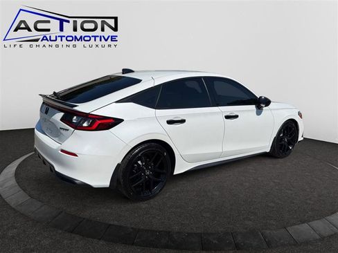 Used 2024 Honda Civic Sport image 8