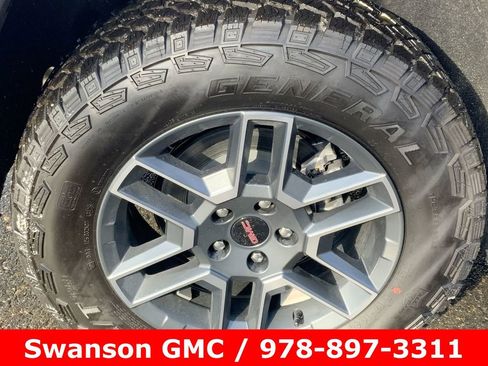 New 2026 GMC Terrain AT4 w/ Convenience Package III image 32
