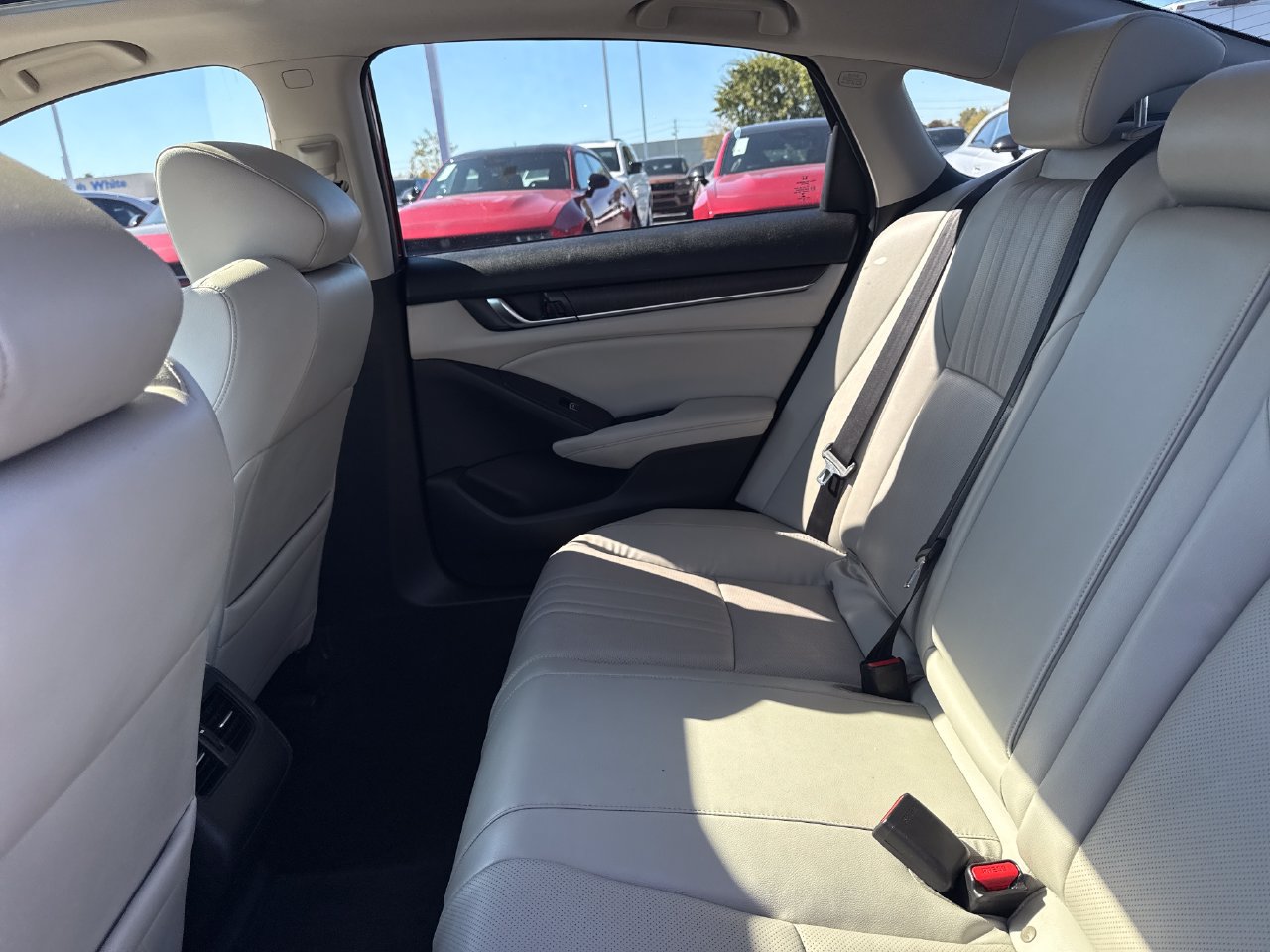 Used 2018 Honda Accord EX-L image 12