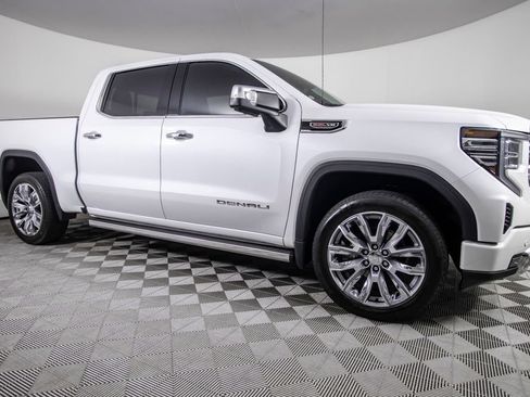 Used 2023 GMC Sierra 1500 Denali w/ Denali Reserve Package AWD/4WD image 2